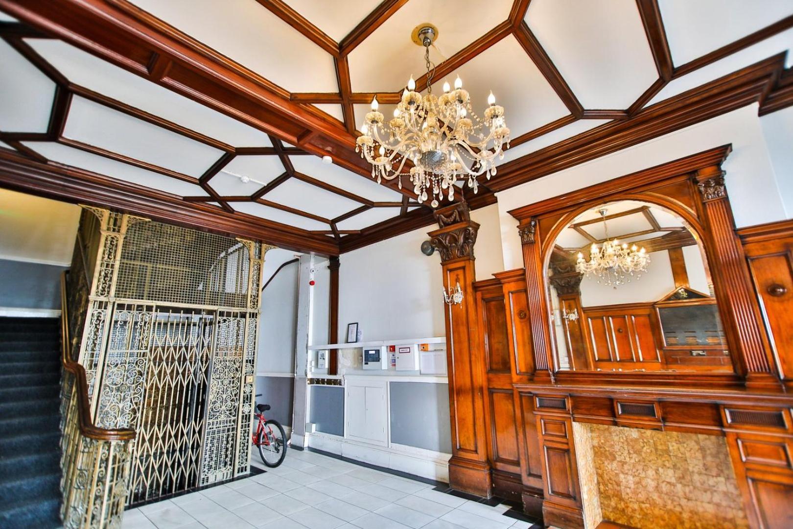 The Penthouse Of Palace Court